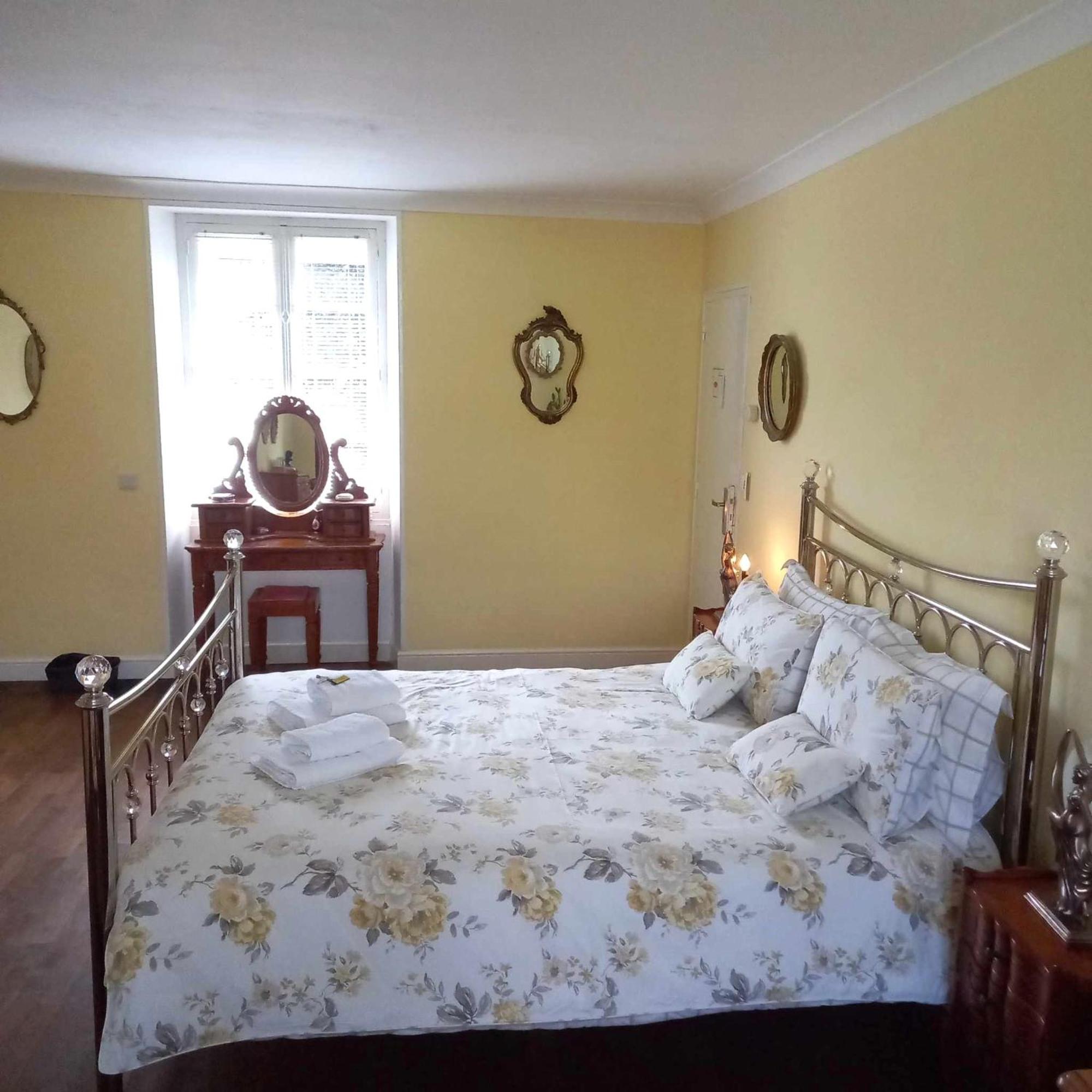 Le Potier Jovial Bed and Breakfast Ger  Eksteriør billede